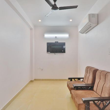 Divine Glory Hotel Lucknow Esterno foto